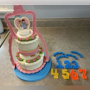 Vintage 1987 Fisher Price Fun with Food Create-A-Cake Wedding Birthday